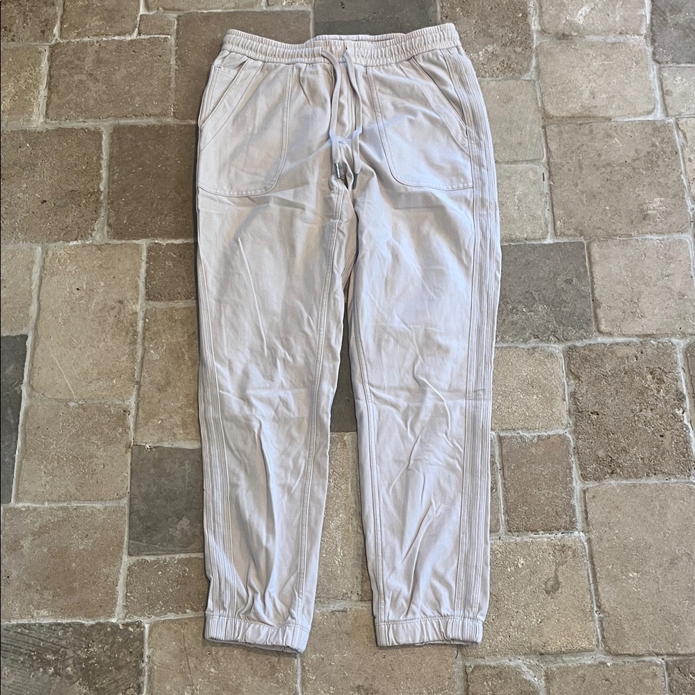 Athleta Tan/Stone Farallon Joggers Size 6